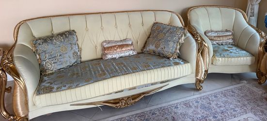 Living room furniture set