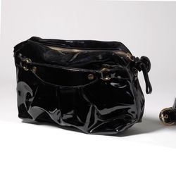 LOVE MOSCHINO BLACK PATENT LEATHER SHOULDER BAG