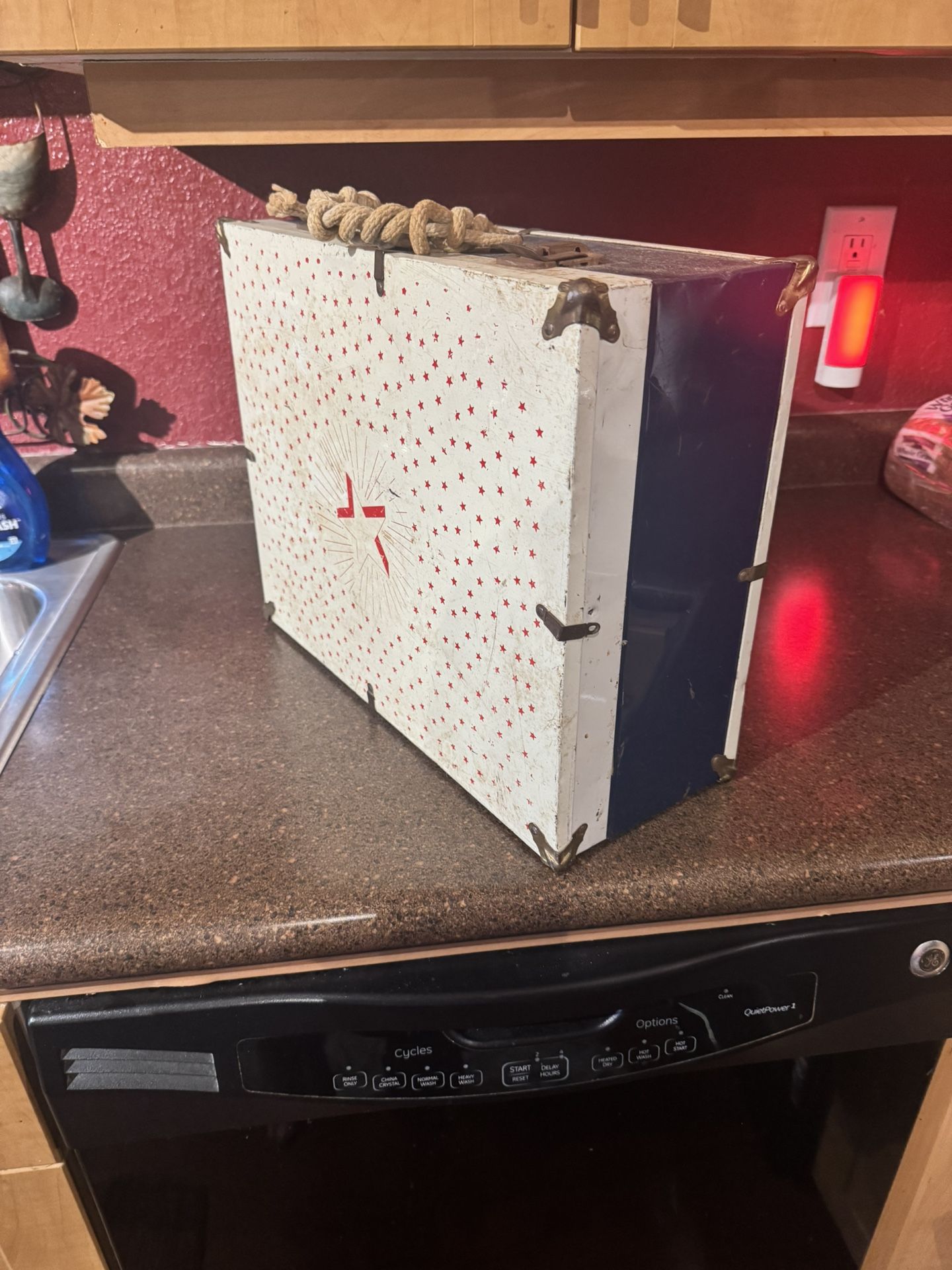 Vintage rollerskate box