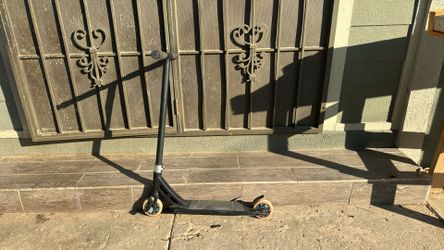 scooter, black and white