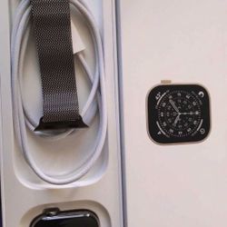 Apple Watch Series 11 Titanium 