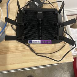 Netgear WiFi 5 Tri-band Router