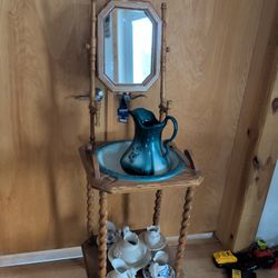 Pitcher,Bowl, Stand+ 5 Minnies