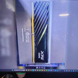 16GB DDR5 5200 XPG RBG MEMORY 