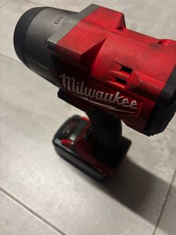 Milwaukee M18 Cordless Impact Wrench with Battery