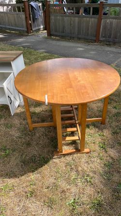 Fold card table
