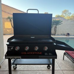 Blackstone 36 in Griddle w/ Hinged Hood, Front Shelf & Heavy Duty Cover Great Condition