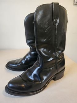 MEN'S LUXURY BLACK LEATHER BOOTS.
SIZE 10.5