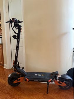 Blade GT Electric Scooter – Insanely Fast, Powerful & Fun