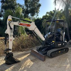 Bobcat E32 Mini Excavator LOW HOURS 