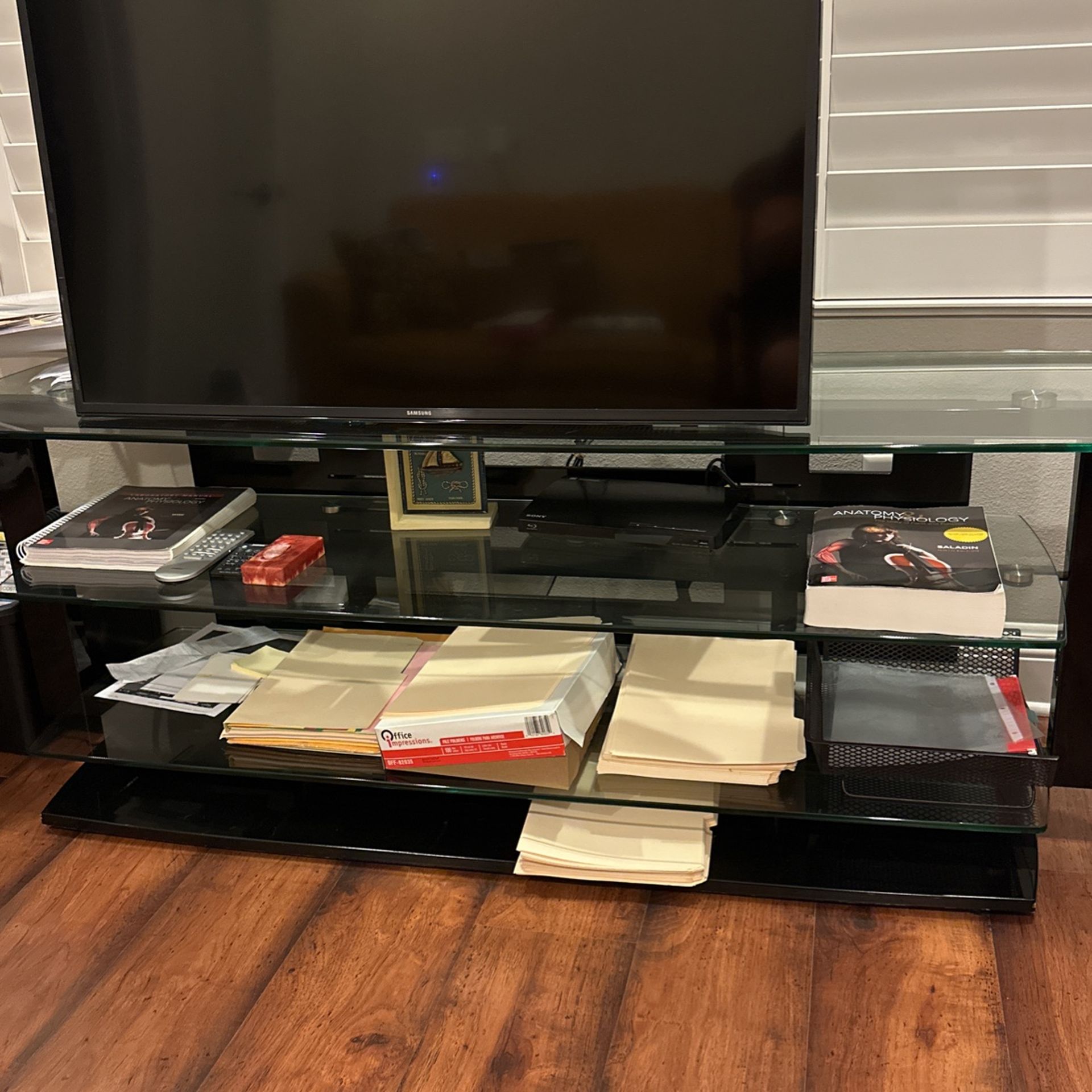 TV stand -like New - 