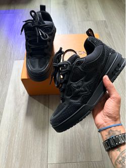 Lv skates black