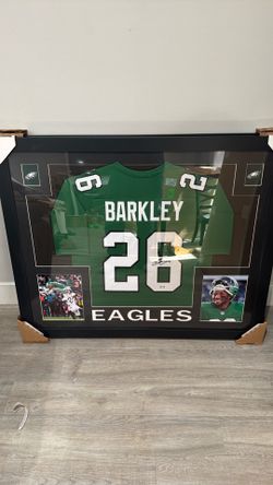 Saquon Barkley Framed Signed Jersey - Beckett witness certified