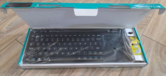 Logitech K400 Wireless Touch Keyboard