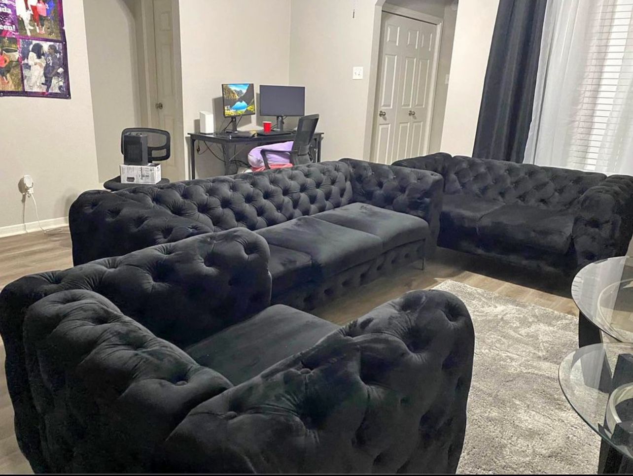 Tufted Sofa 