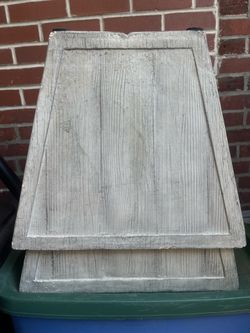 Set of two whitewashed planters