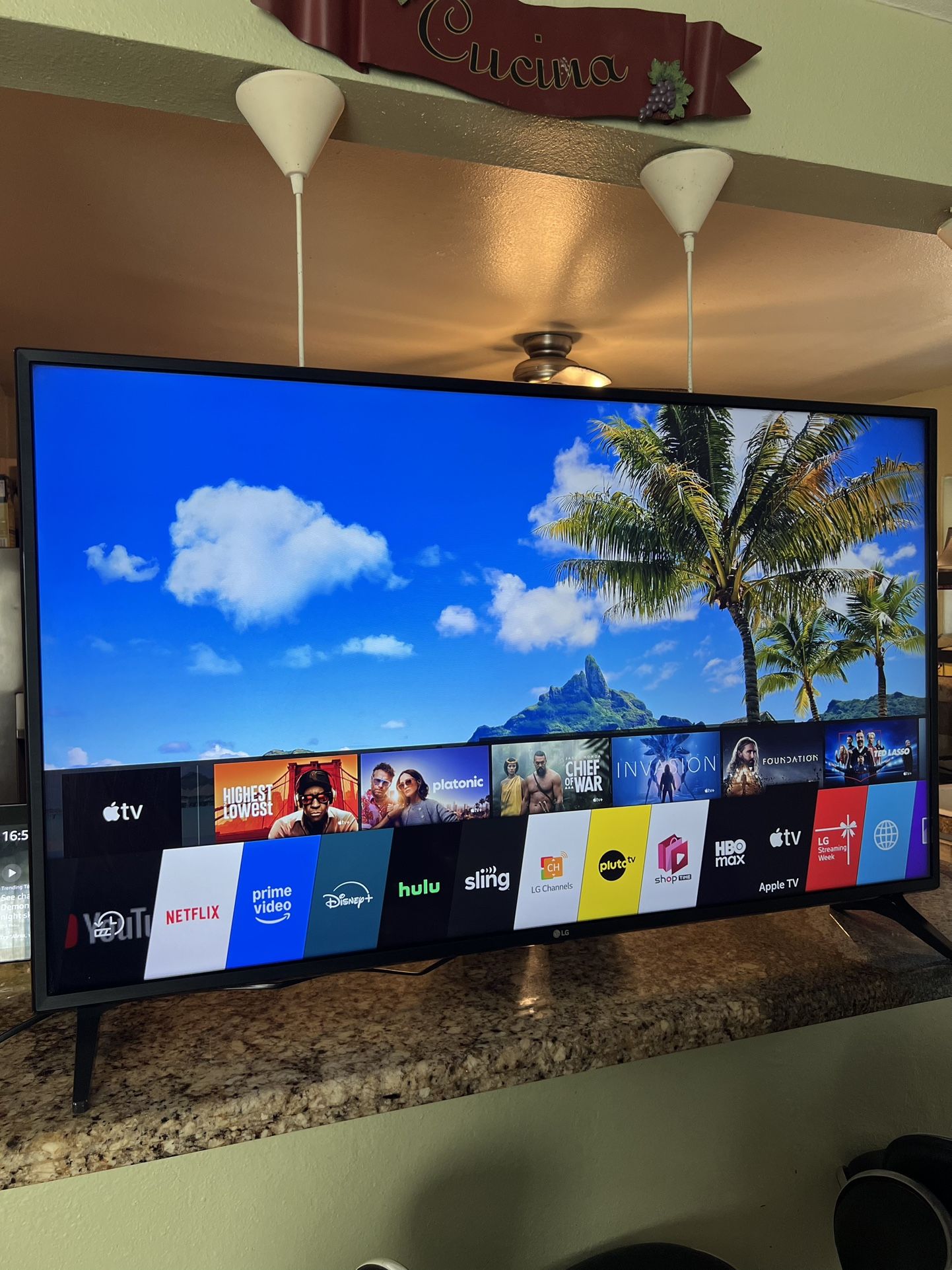 LG SMART TV 50 INCHES 4K HDR