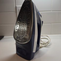 Black & Decker Ever Steam Iron 