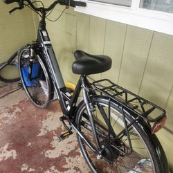Like New Hyper E BIKE