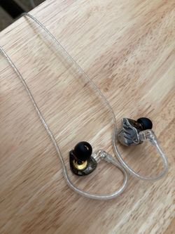 Gaming earbuds
