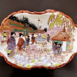 Vintage Satsuma Style Decorative Bowls