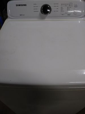 Photo 1 years old Samsung washer works great extra load capacity heavy duty I can deliver for a small fee