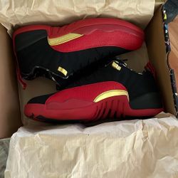 Jordan 12 Low SE Super Bowl