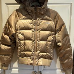 Shiny Gold The North Face puffer zipper Jacket Size S/P used 