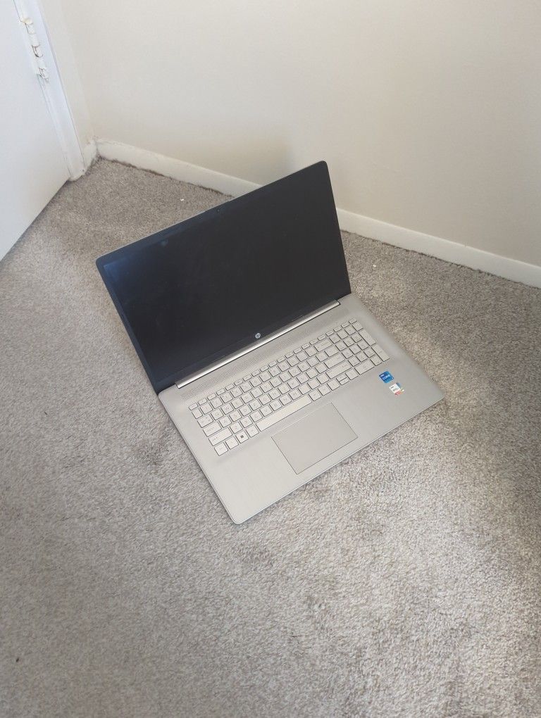 HP Laptop 17