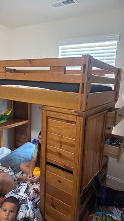 Bunk bed