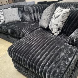 Black Plush Corduroy 2pc Sectional with Chaise 120x65 includes six accent pillows pick up can deliver 