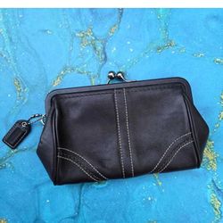 Coach Y2K Soho Kisslock Framed Dark Brown Leather Small Vintage Pouch/Clutch