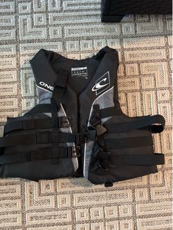 Body Glove and O’Neill Life Vests