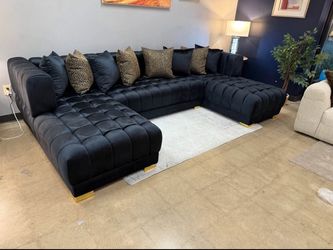 Black Velvet Tufted U-Shape Sectional Sofa