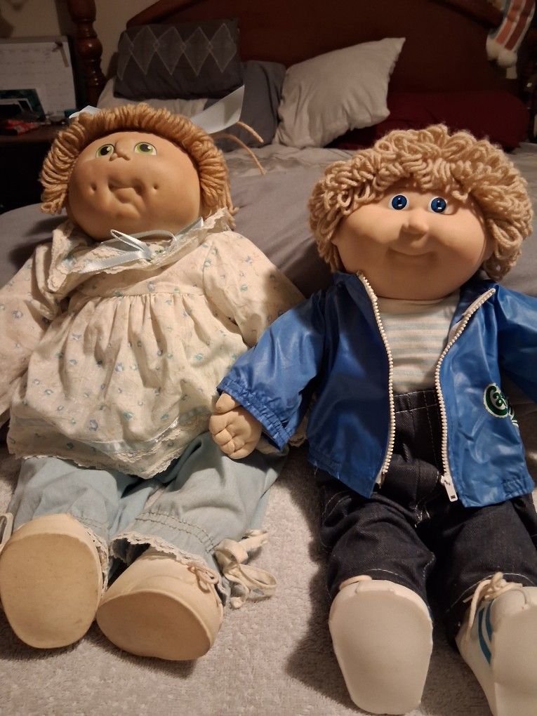Vintage Cabbage Dolls