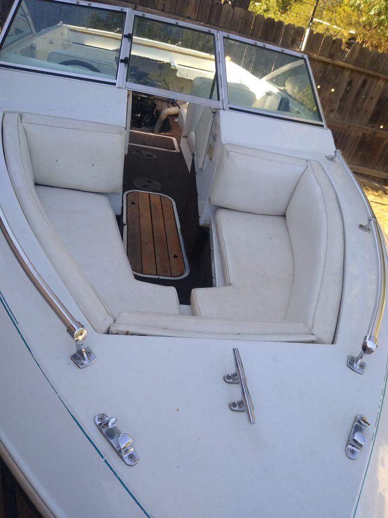 Photo Project Boat For Sale 1980 Wellcraft 140 MCM