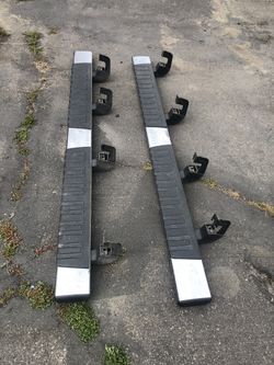 2017 GMC sierra left and right running boards