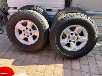 Toyota Tundra wheels