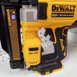 DeWalt New 23 Pin Nailer 