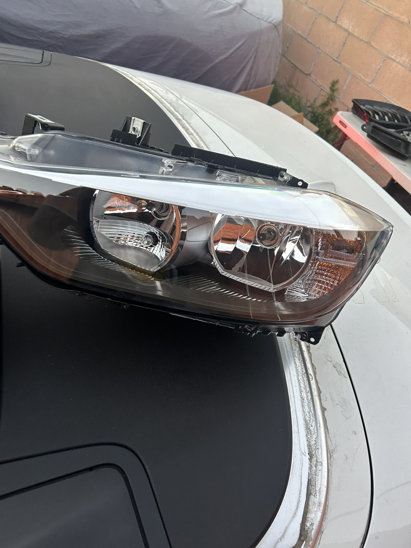 2013 2014 2015 2016 2017 2018 BMW 328i Sedan Driver Headlight
