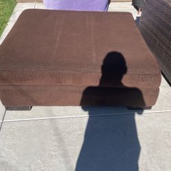 Ottoman 51/51 Inches 