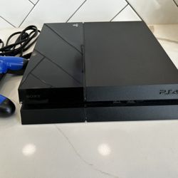 PS4 Great Condition, Barely Used