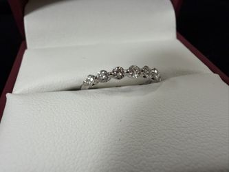 Helzberg 14k White Gold Band, .28CT, 1.7G Size 4.5