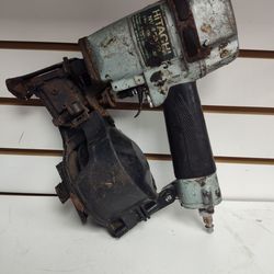 Hitachi HPT NV45AB2 7/8" - 1-3/4" Coil Pneumatic Lightweight Roofing Nailer