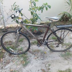 TREK BIKE   MODEL  7100  21 SPEEDS   TIRES  SIZE 26  INCHES 