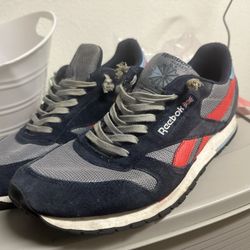 Reebok Sneakers