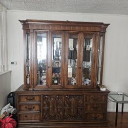 Chinero de madera sólida antiguo perfecta condiciones 