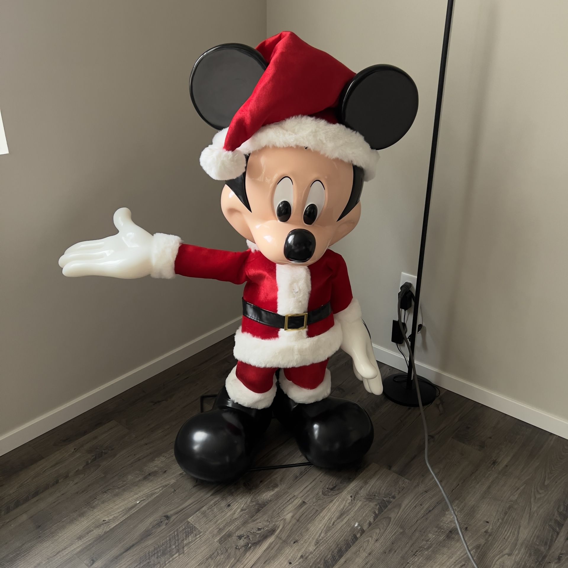 Disney Mickey Animatronic Christmas 4 Feet Tall