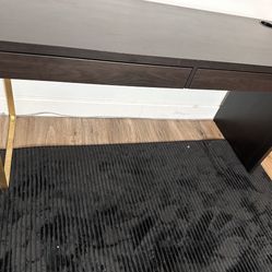 Desk In Great Condition