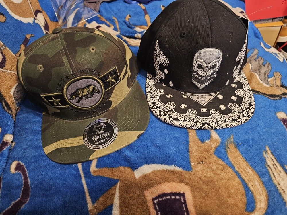 snapbacks